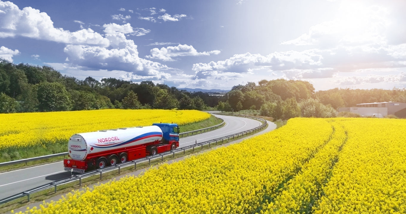 NORDOEL TKW transportiert HVO Heating
